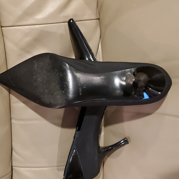 Black dress pump - Picture 3 of 4